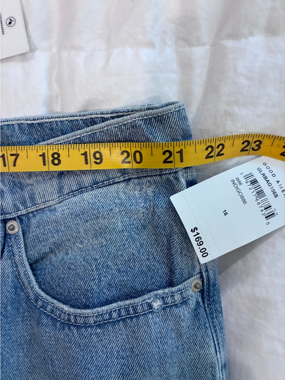 Good American Faded Blue Relaxed Straight Jeans with Distressed Knee - Picture 4 of 8